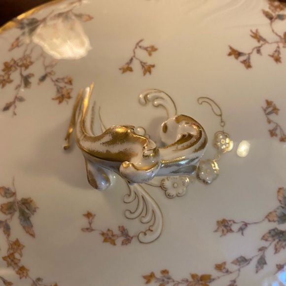Vintage Limoge French Porcelain Oval Covered Dish - Picture 2 of 5